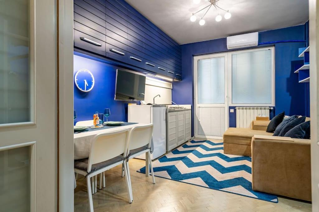 Modern - Central Apartment 布加勒斯特 外观 照片