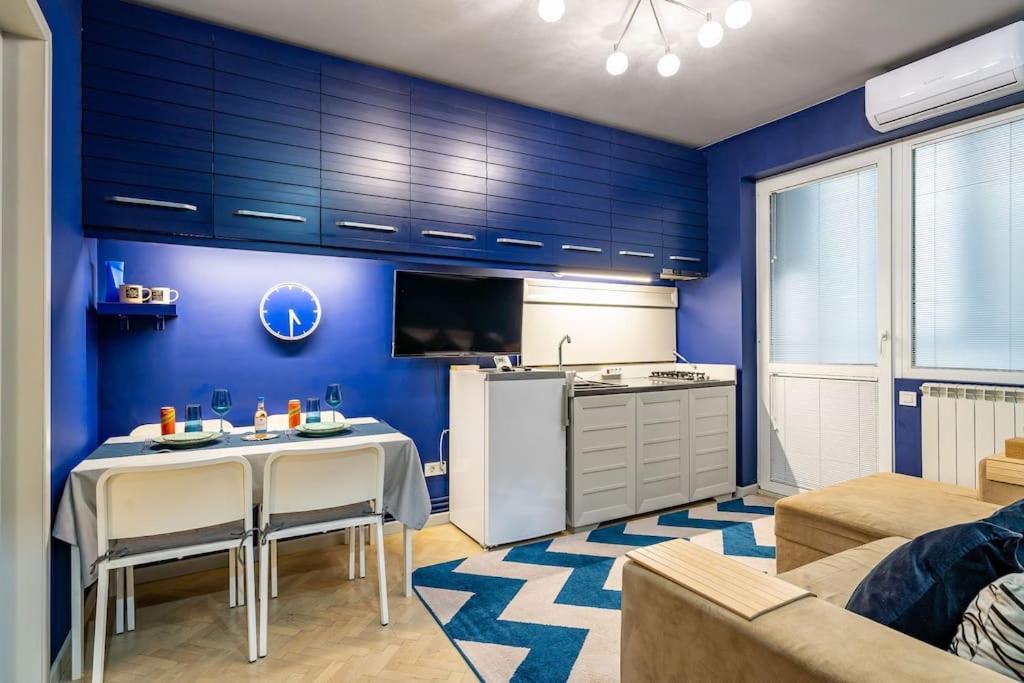 Modern - Central Apartment 布加勒斯特 外观 照片